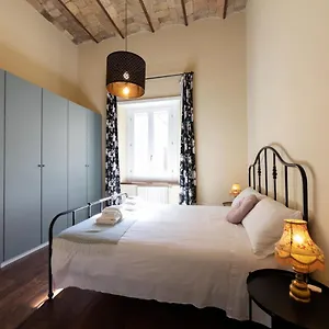 The Rent - Elegant Two-bedroom Close To Saint Peter's Basilica , Rome Italy